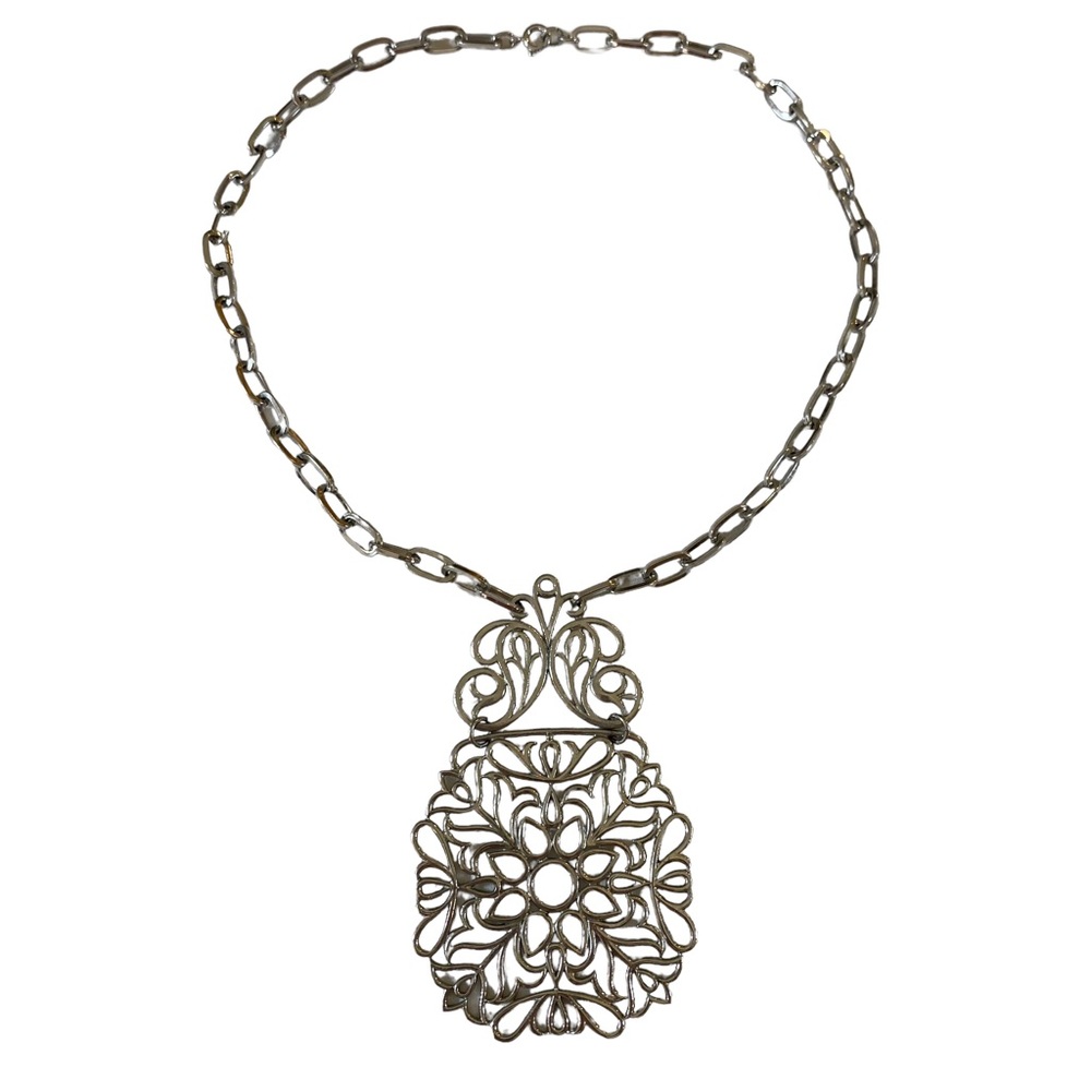 70s vibes authentic vintage Trifari long silver-tone ornate pendant necklace